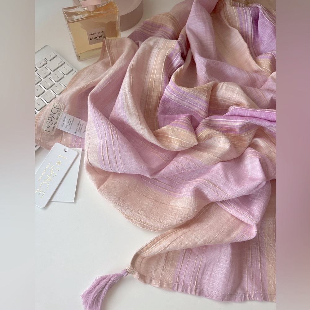 l*space Lavender Sarong - Picture 10 of 16